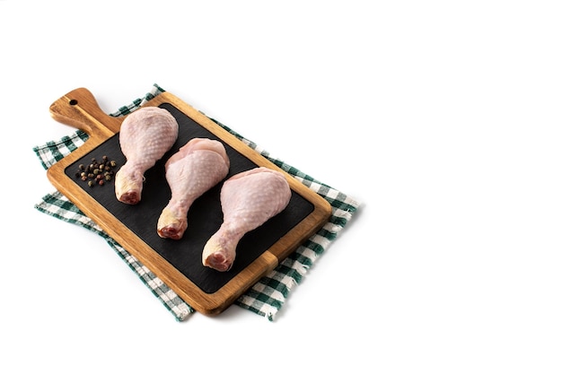 Cuisses de viande de poulet cru