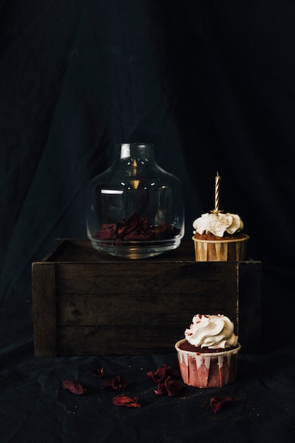 Photo gratuite cupcake nature morte