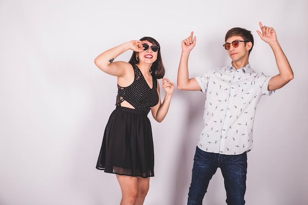 Danser à une fête folle