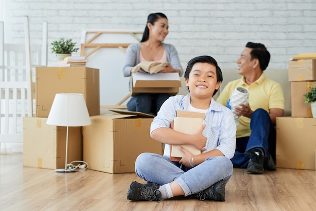 Déballer des choses avec les parents