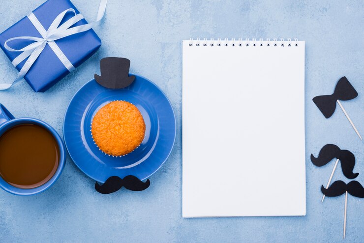 Photo gratuit décor fête des pères avec biscuit et café