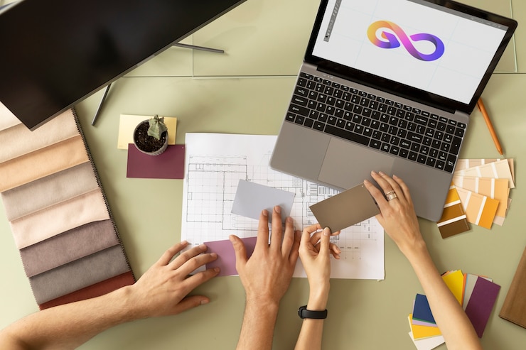 Photo gratuit les décorateurs au travail