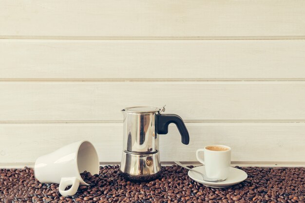 Décoration de café avec tasse et tasse