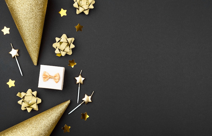 Photo gratuit décorations d'anniversaire cadre plat poser