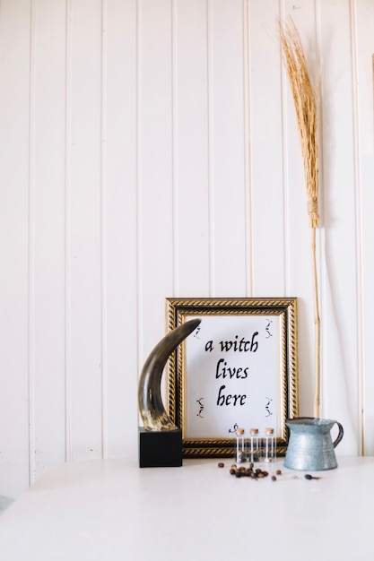 Photo gratuite décorations dans la maison des sorcières