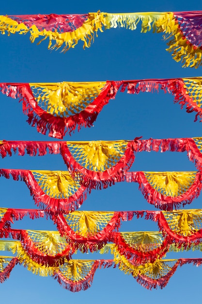 Photo gratuite décorations de fête en papel picado