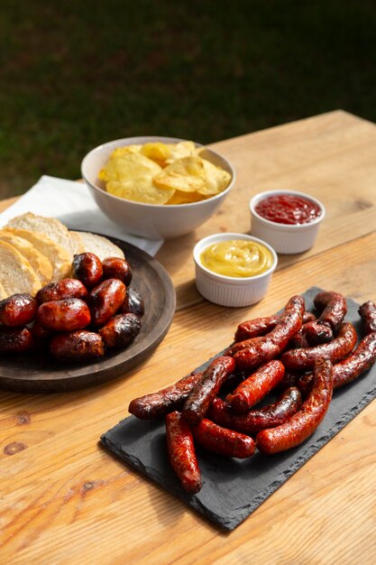 Délicieuse saucisse chorizo grillée