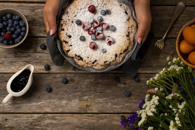 Délicieuse vue de dessus de tarte aux myrtilles