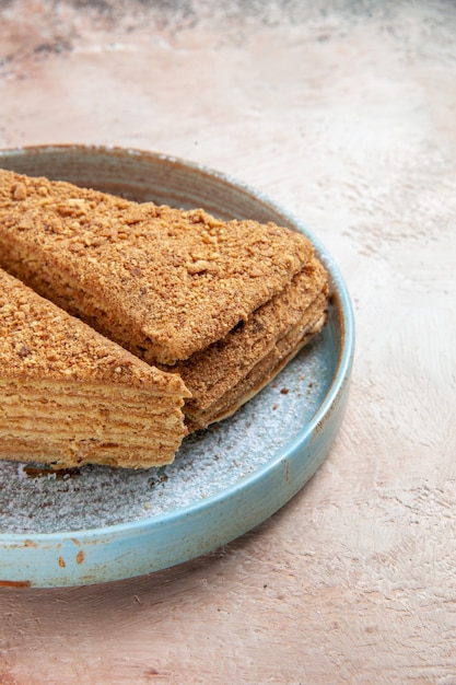 délicieuses tranches de gâteau à la lumière