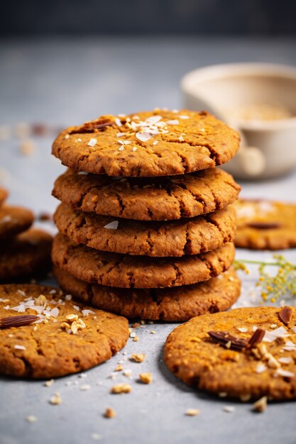 Délicieux arrangement de biscuits