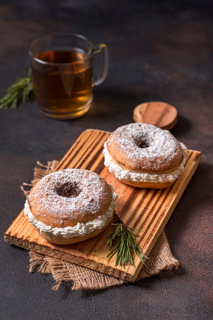 Délicieux arrangement de nourriture pour le jour de l'épiphanie