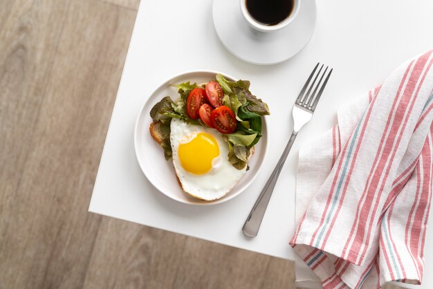 Délicieux assortiment de petit-déjeuner