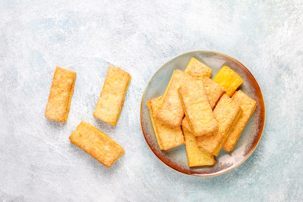 Délicieux biscuits à la noix de coco faits maison.