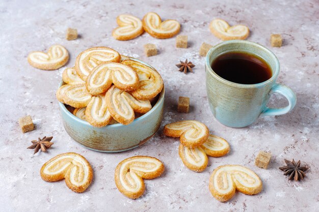 Délicieux biscuits palmier français avec du sucre