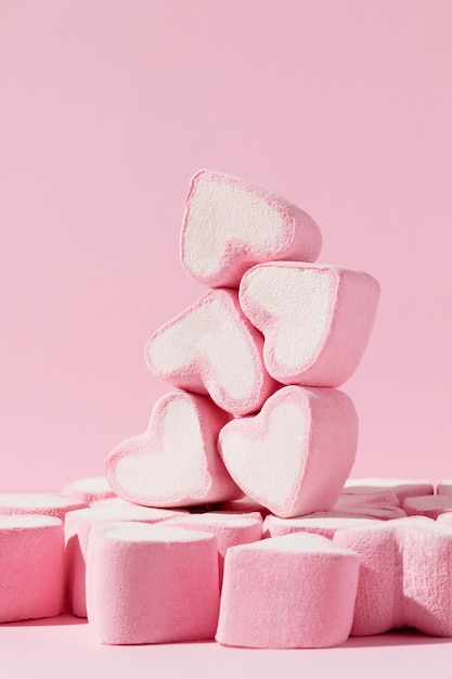 Photo gratuite délicieux bonbons en forme de coeur