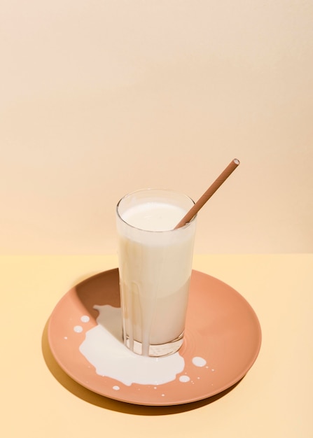 Photo gratuite délicieux concept de yaourt sur assiette