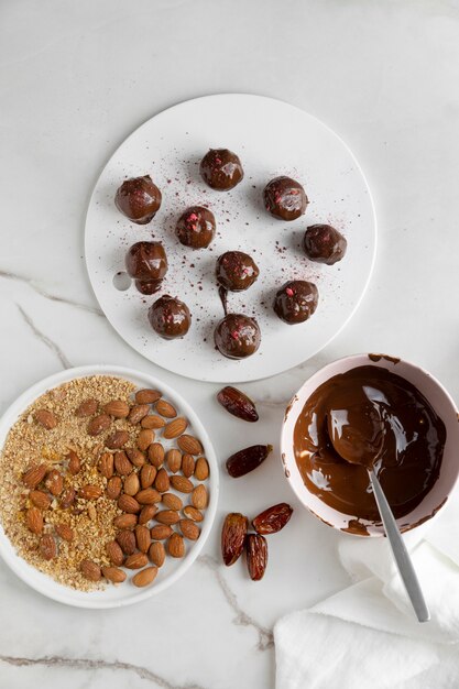 Délicieux dessert végétalien riche en protéines