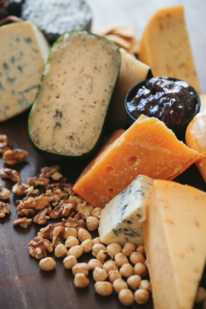 Photo gratuite délicieux fromage sur la table