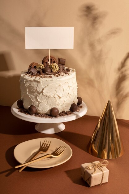 Délicieux gâteau au chocolat avec note