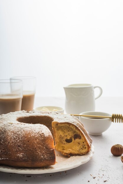 Délicieux gâteau avec espace copie