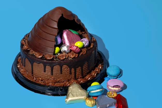 Délicieux gâteau à l'intérieur nature morte