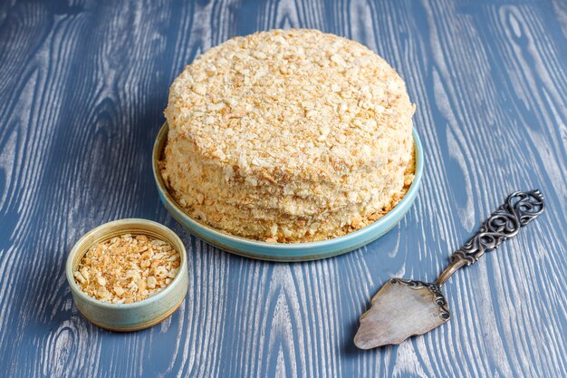 Délicieux gâteau Napoléon fait maison, vue du dessus