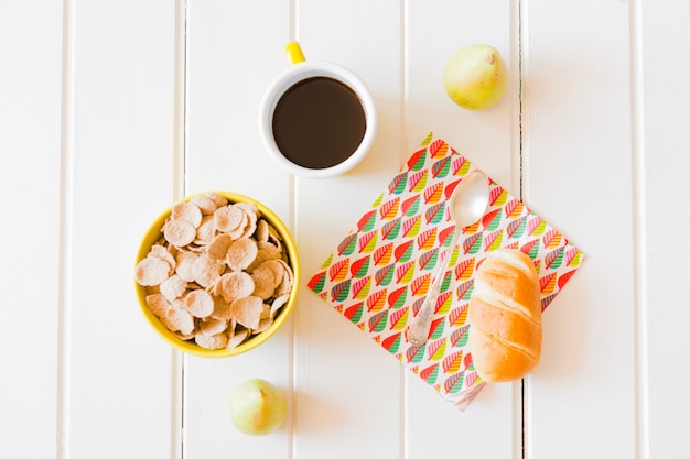 Délicieux petit-déjeuner sain d&#39;en haut