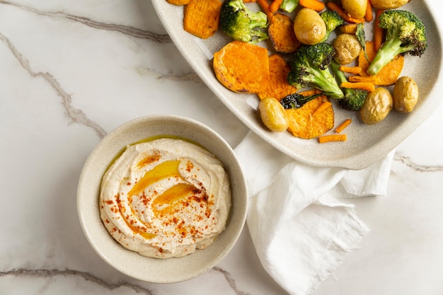 Photo gratuite délicieux repas végétalien riche en protéines