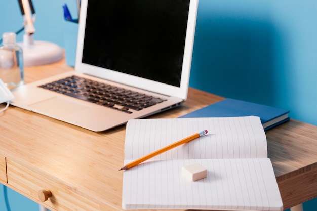 Design d'intérieur de bureau pour enfants