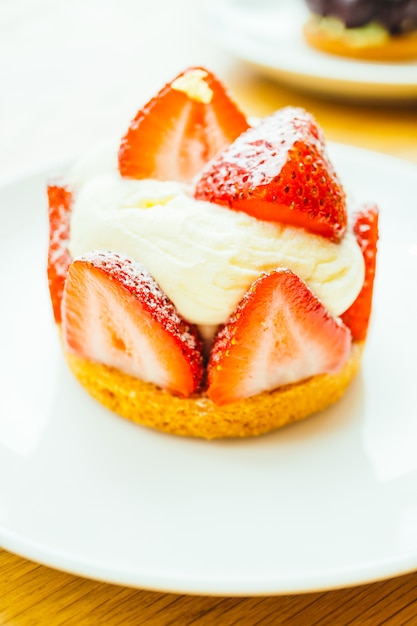 Dessert doux avec tarte aux fraises