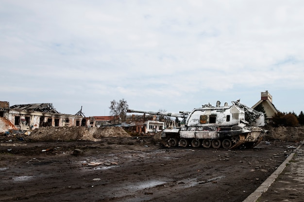 Détruit La Guerre De La Ville Russe En Ukraine