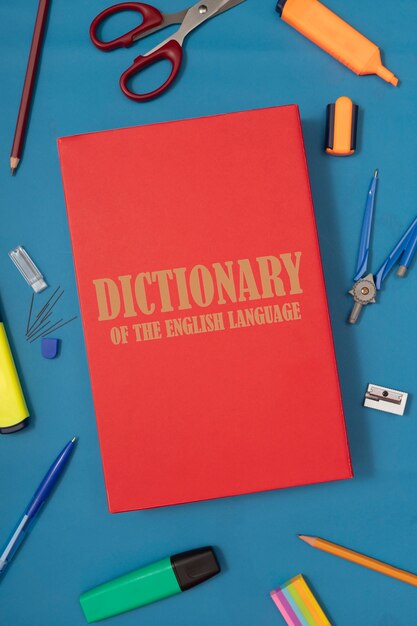 Dictionnaire et outils anglais vue de dessus