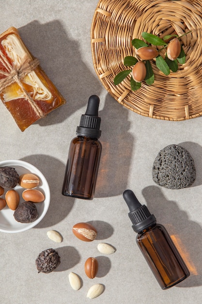 Disposition à plat du produit de soin à l'huile d'argan