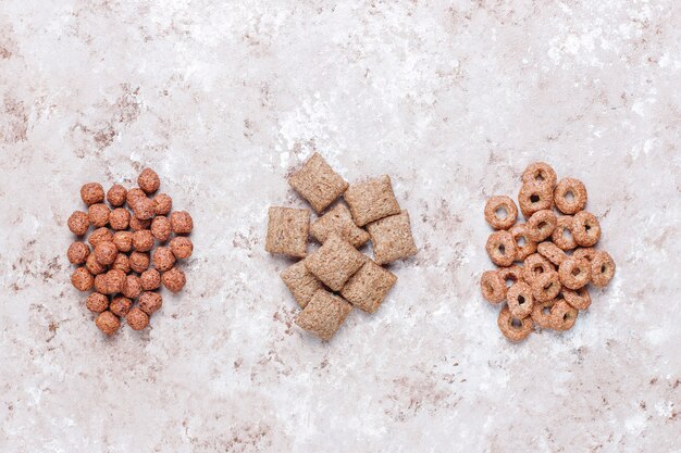 Diverses céréales pour le petit déjeuner