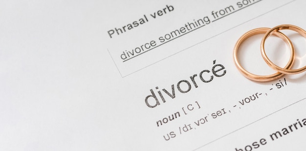 Photo gratuite divorce nom dans le dictionnaire