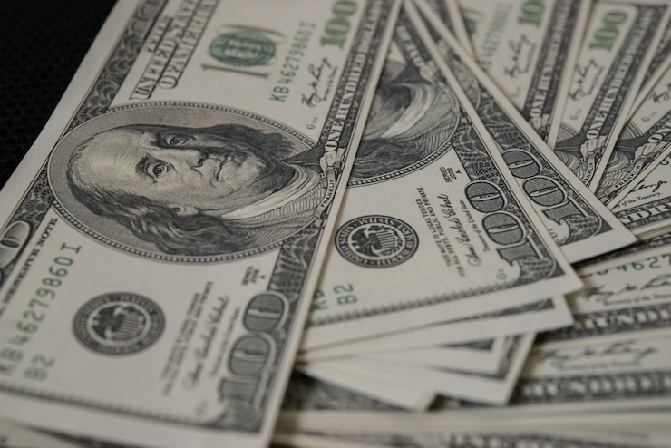 Photo gratuit dollar billie. argent fond