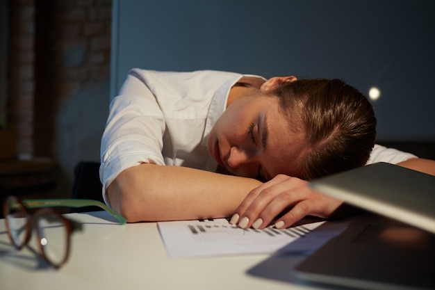 Dormir au bureau