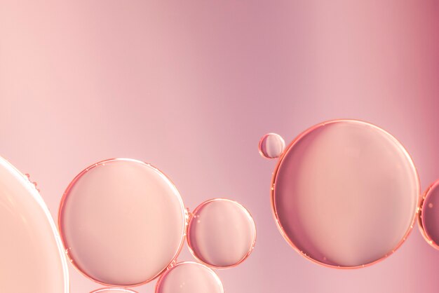 Doux fond abstrait rose avec des bulles