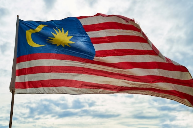 drapeau malaisie national de vague bleue