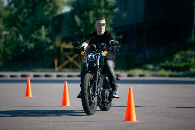 Photo gratuite École de moto.