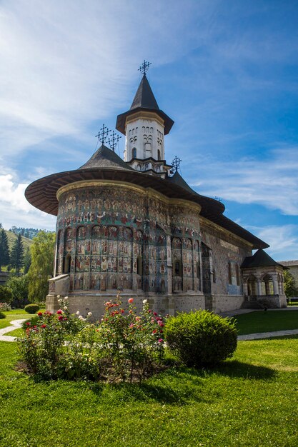 L'église du monastère de Sucevita dans la Bucovine Roumanie