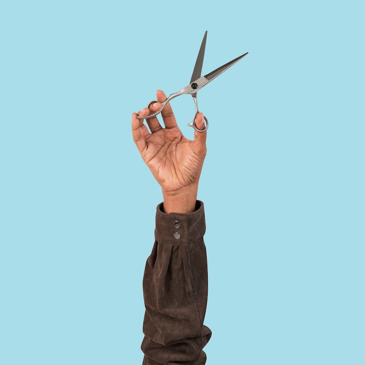 Photo gratuit emplois de salon de coiffure pour ciseaux de coiffure et campagne de carrière