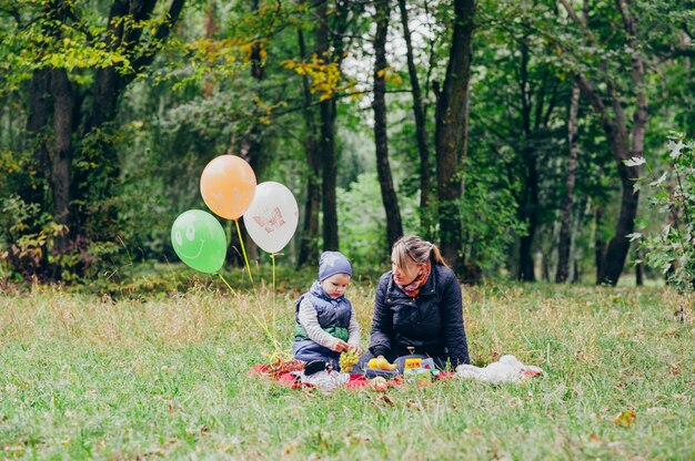 Enfant à carreaux petit bonhomme bonheur