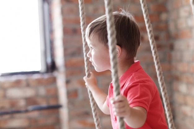 enfant à la maison