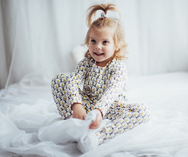 Enfant en pyjama