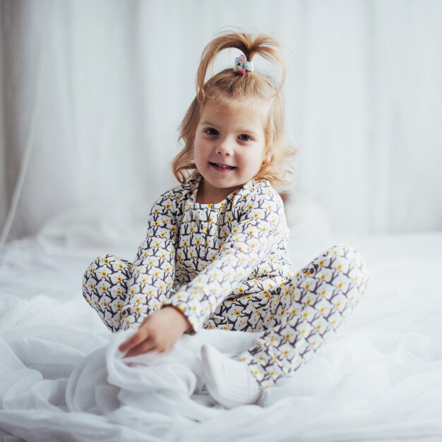 Enfant en pyjama