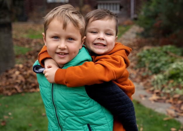 Les enfants apprennent sur l'environnement