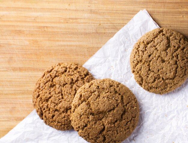 Photo gratuite ensemble de biscuits sucrés