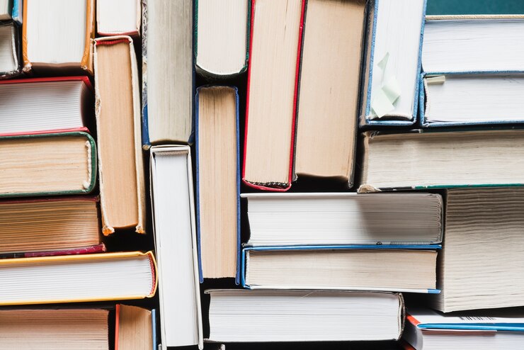 Photo gratuit ensemble de bons livres