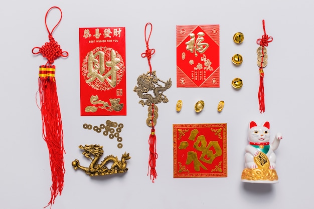 Photo gratuite ensemble de décorations chinoises